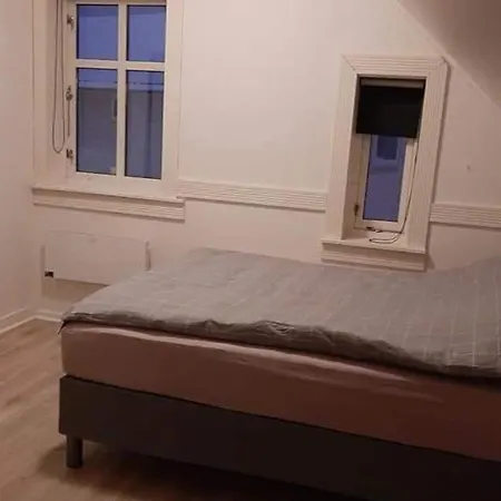 شقة Sentrum Leilighet